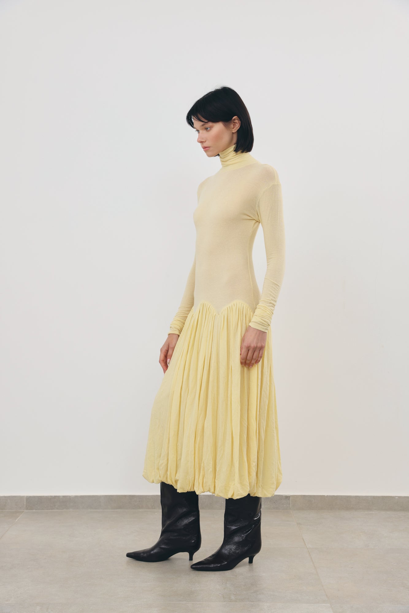 TURTLENECK DRESS