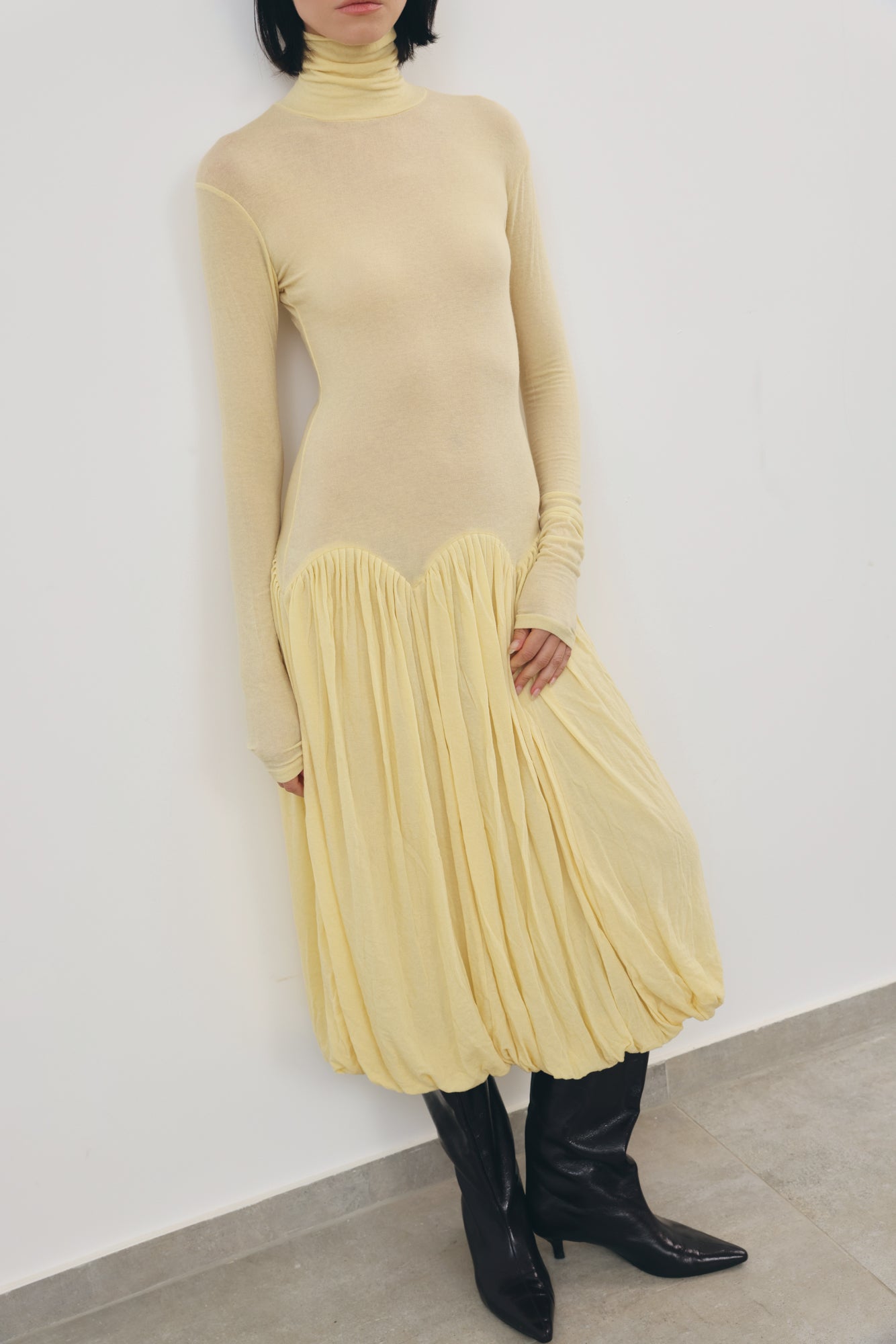 TURTLENECK DRESS