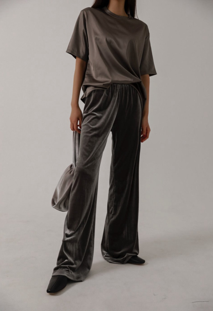 Silky Satin T shirt - BROWN
