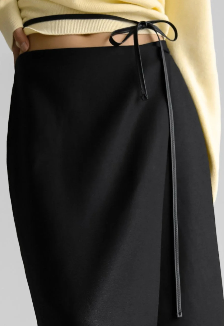Gabi Wrap Skirt - black