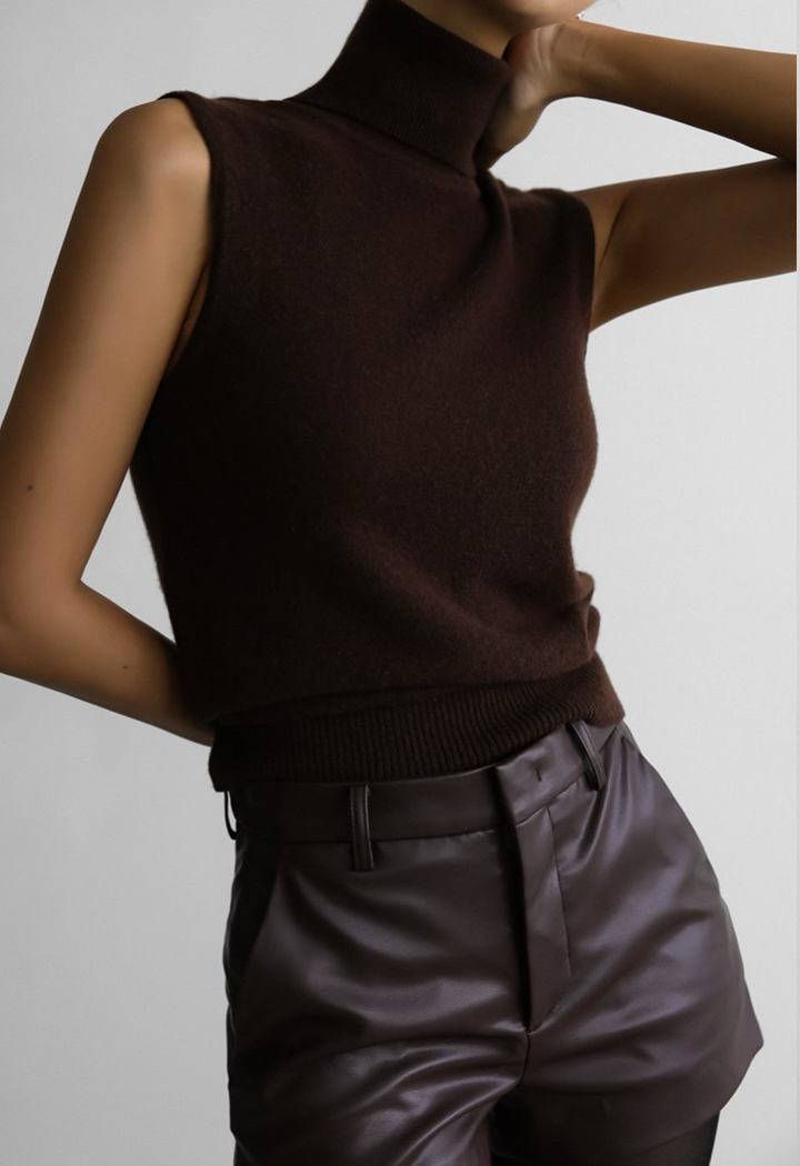 High neck brown knit cashmere top